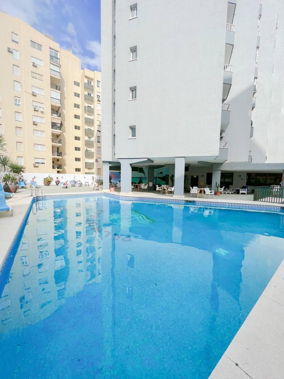 Palm Beach Aparment Sea Views Torremolinos Exterior photo