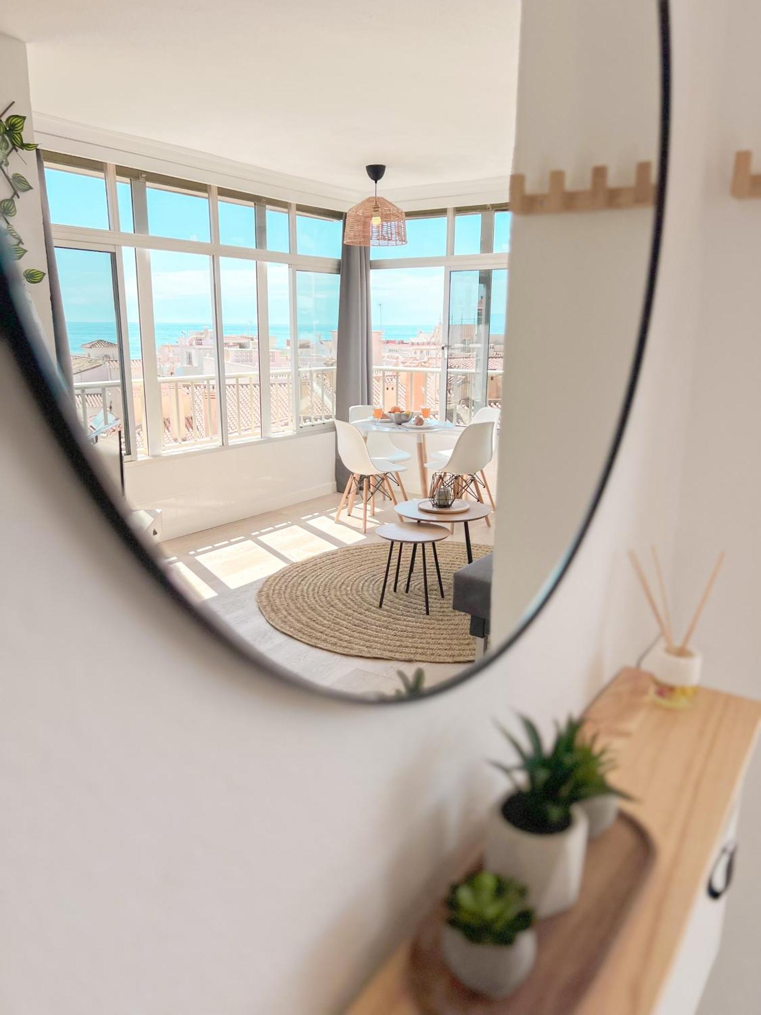 Palm Beach Aparment Sea Views Torremolinos Exterior photo