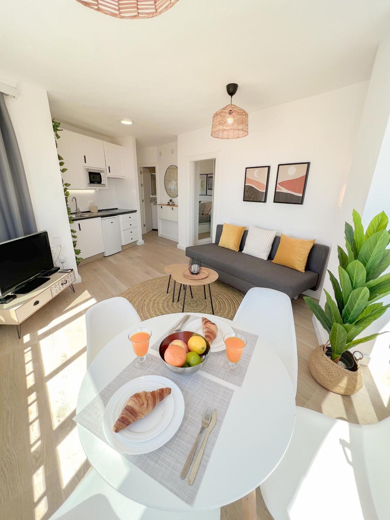 Palm Beach Aparment Sea Views Torremolinos Exterior photo